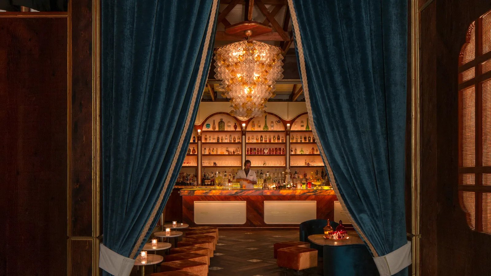 Turn On Your Auto-Reply: These Are the Best Worldwide Spots for Holiday Gatherings